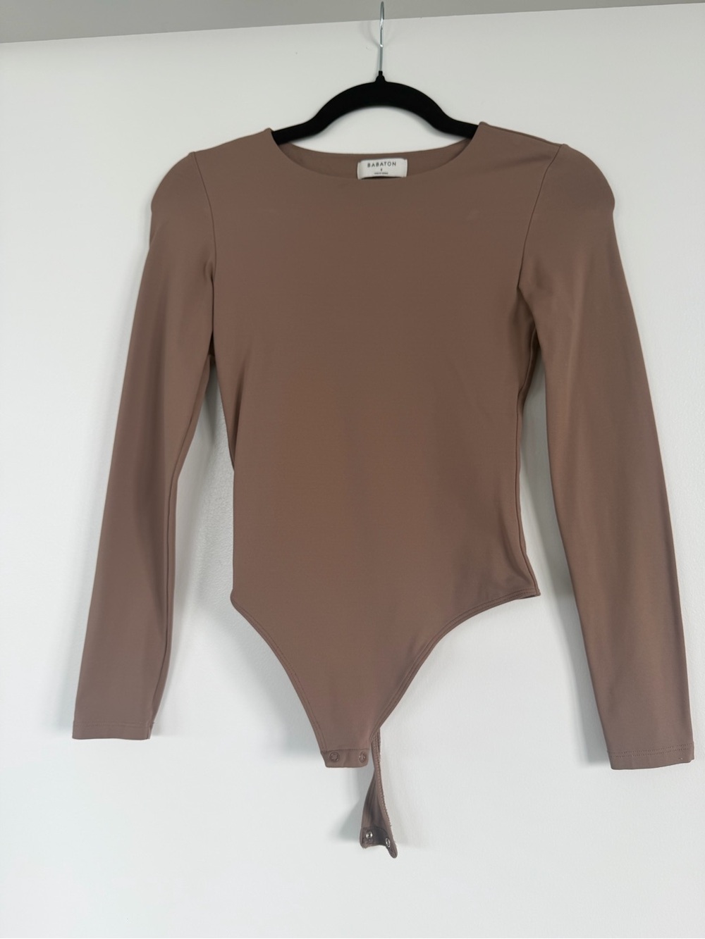 Women’s Aritzia Babaton Contour Long Sleeved Bodysuit in Brown - Size S